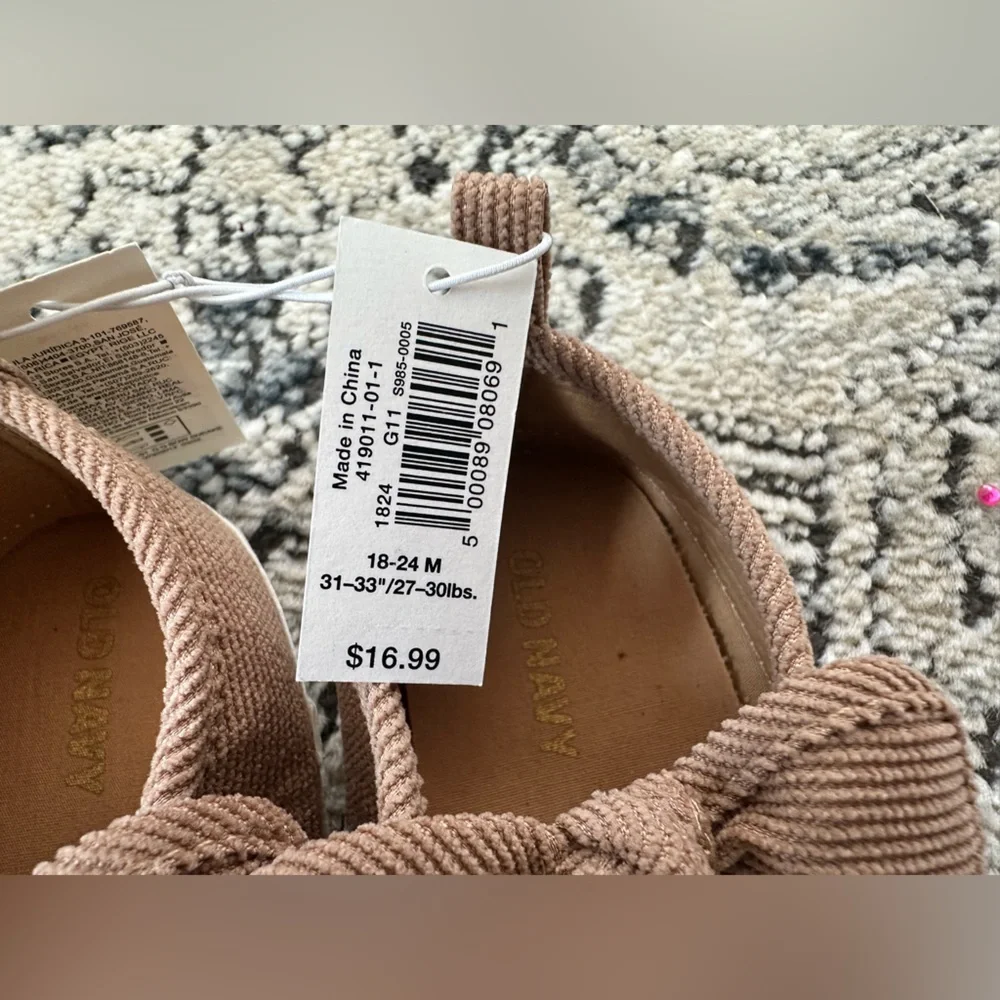 Old Navy Black and Tan baby flats